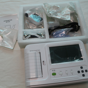 SP100 Portable Lung Function Testing Device Portable Digital Spirometer